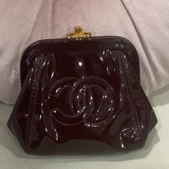 Rare🔥Chanel vintage burgundy 24k gold plated kisslock cc pouch - Picture 1 of 7